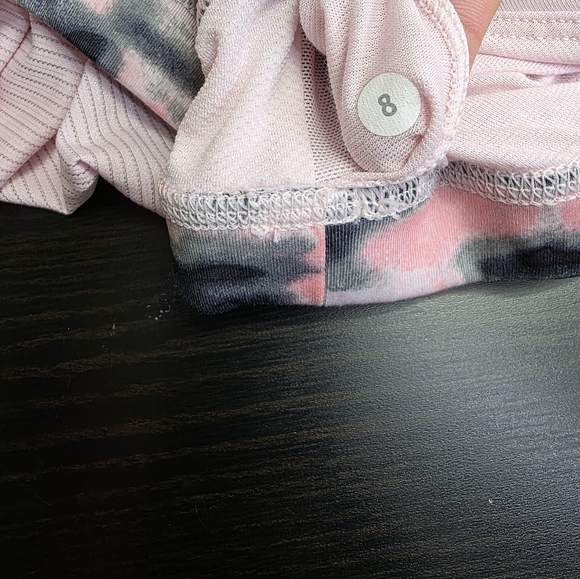 Lululemon Womens Rest Less Tank 2 In 1 Pink Camo Wamo Non Padding Size 8 - Picture 10 of 12